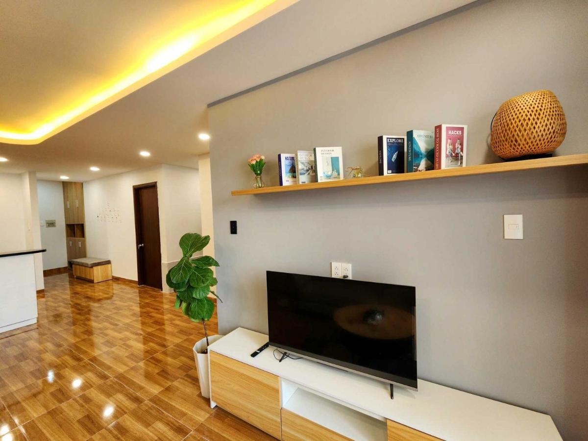 Apartment Ho 2pn - 5 Phut Den Trung Tam Thanh Pho - View Song Ho Chi Minh City